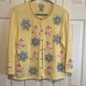 Says”SPRING!!”..  pale yellow Bereck size L Sweater. Prissy Poodles with pearl